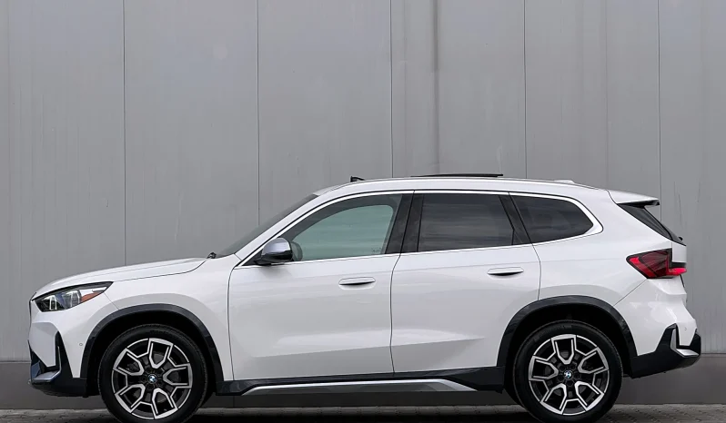 
								BMW X1 full									