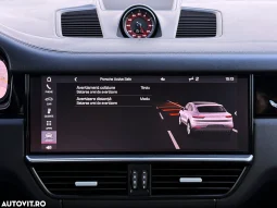 
										Porsche Cayenne Coupe Tiptronic S Platinum Edition full									