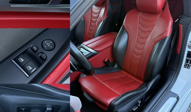 
								BMW M8 M850i xDrive full									