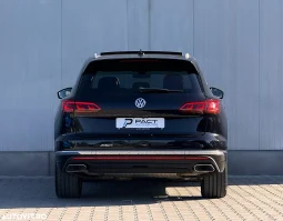 
										Volkswagen Touareg 3.0 V6 TDI 4Motion DPF Automatik Elegance full									