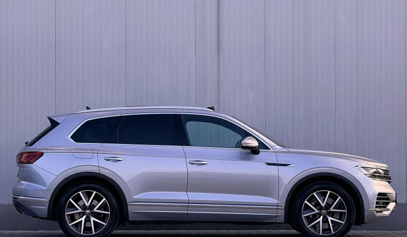 
								Volkswagen Touareg 3.0 V6 e-Hybrid 4Motion Aut. Elegance full									