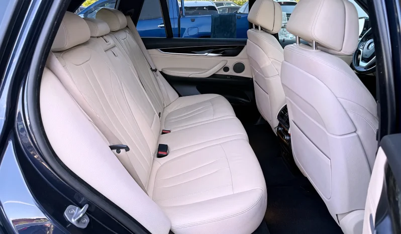
								BMW X5 xDrive35i Edition Exclusive full									