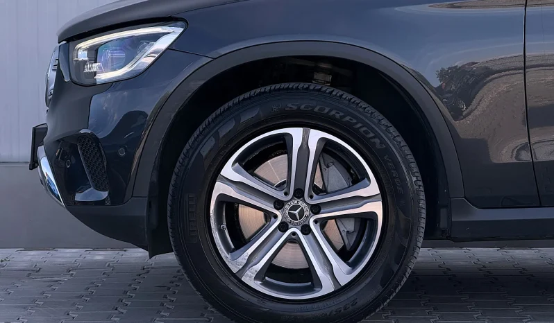 
								Mercedes-Benz GLC 200 d 4MATIC 9G-TRONIC full									