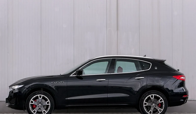 
								Maserati Levante Q4 full									