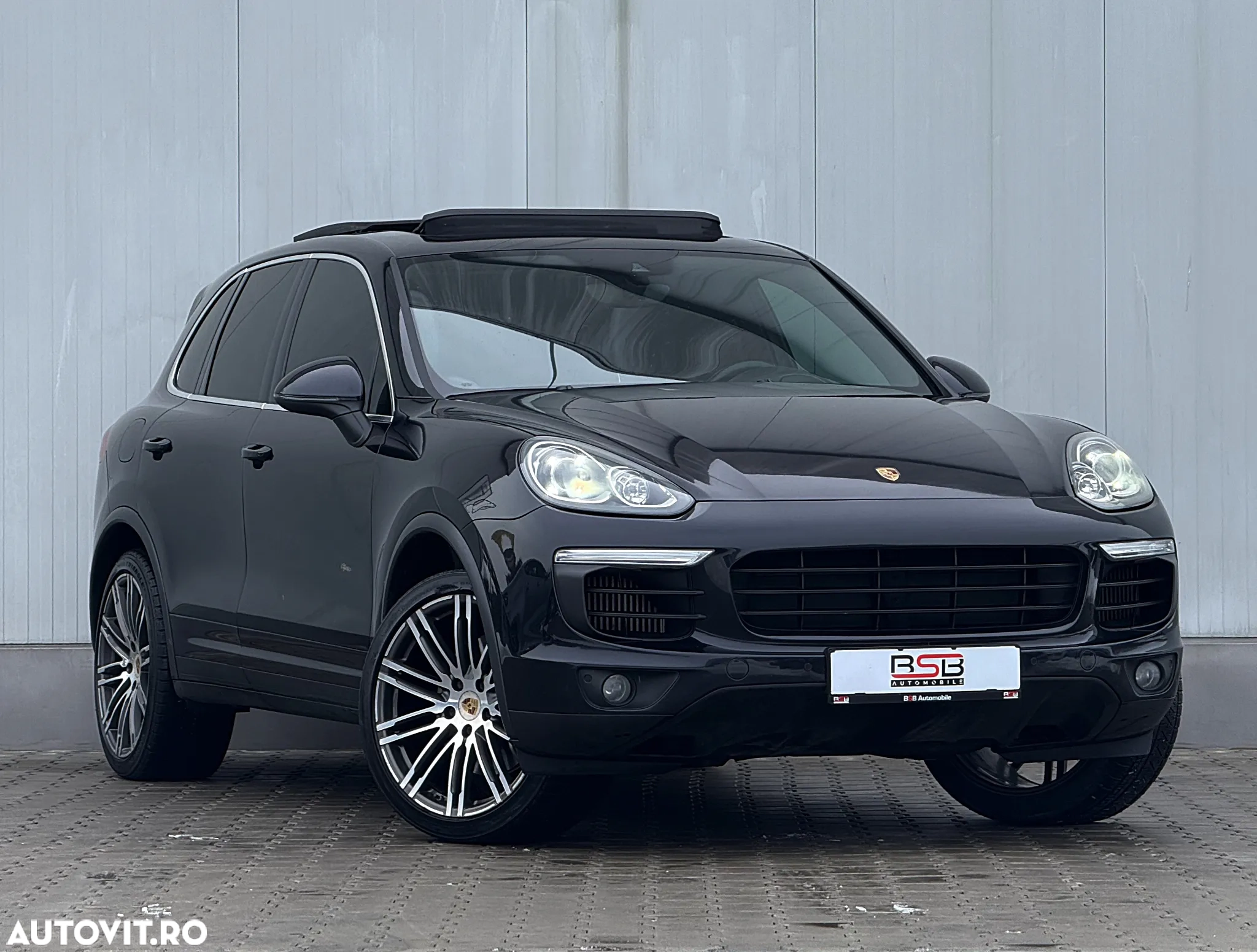 Porsche Cayenne S Platinum Edition 2015 Porsche Cayenne S Platinum Edition 2015