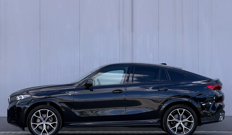 
								BMW X6 xDrive30d AT MHEV full									