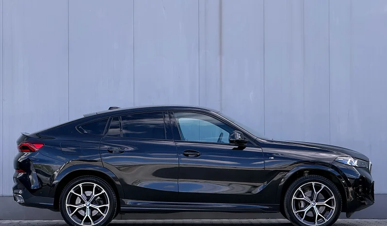 
								BMW X6 xDrive30d AT MHEV full									