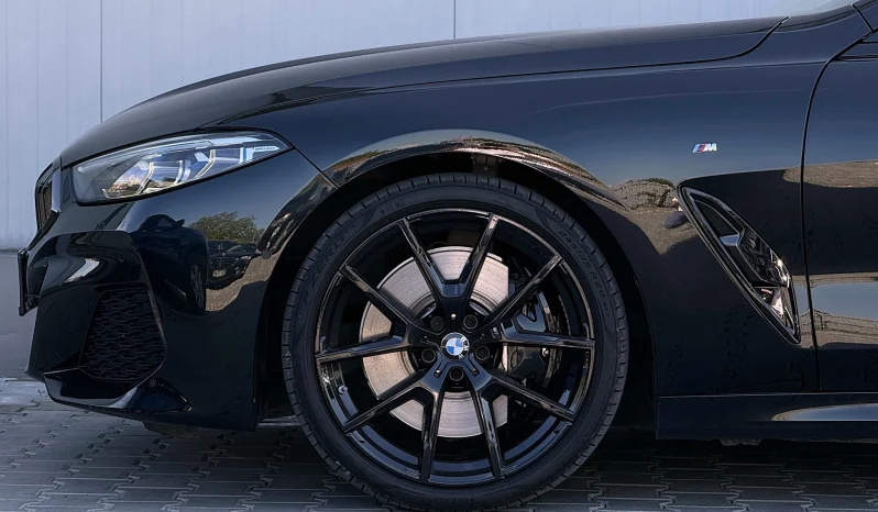 
								BMW Seria 8 840d xDrive AT MHEV full									