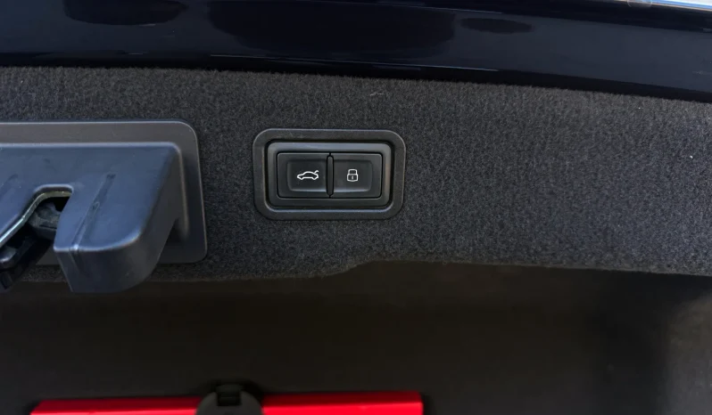 
								Audi A8 L 55 TFSI quattro tiptronic full									