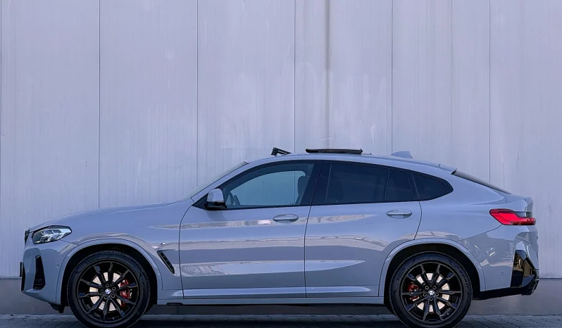 
								BMW X4 xDrive20d AT MHEV full									