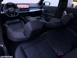 
										BMW Seria 5 520d xDrive AT MHEV full									