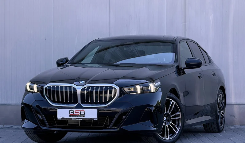 
								BMW Seria 5 520d xDrive AT MHEV full									