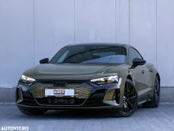
										Audi e-tron GT RS quattro full									