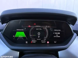 
										Audi e-tron GT RS quattro full									