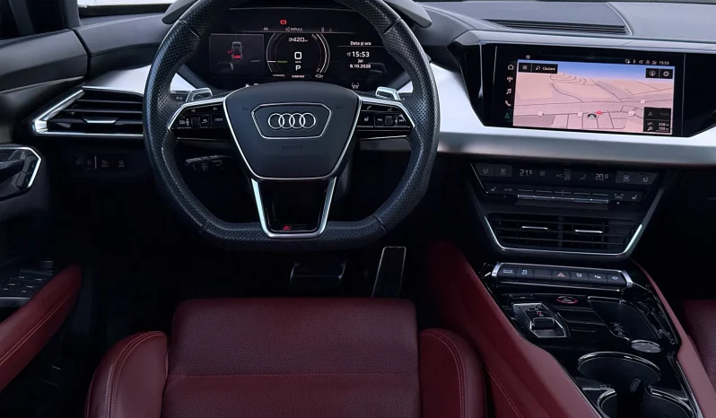 
								Audi e-tron GT RS quattro full									
