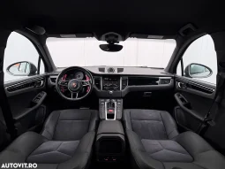 
										Porsche Macan 3.0 PDK S full									