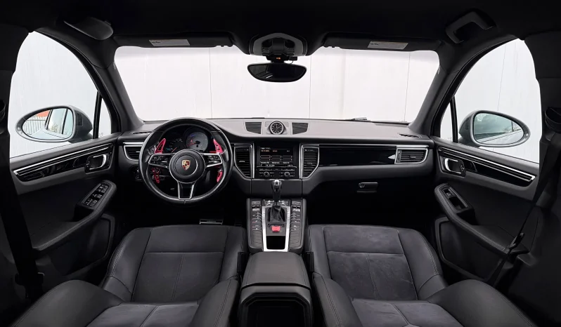 
								Porsche Macan 3.0 PDK S full									
