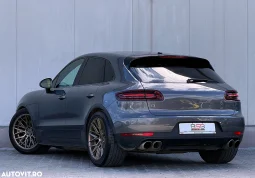 
										Porsche Macan 3.0 PDK S full									