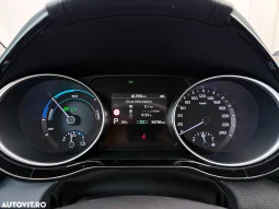 
										Kia XCeed 1.6 GDI 6DCT PHEV Vision full									