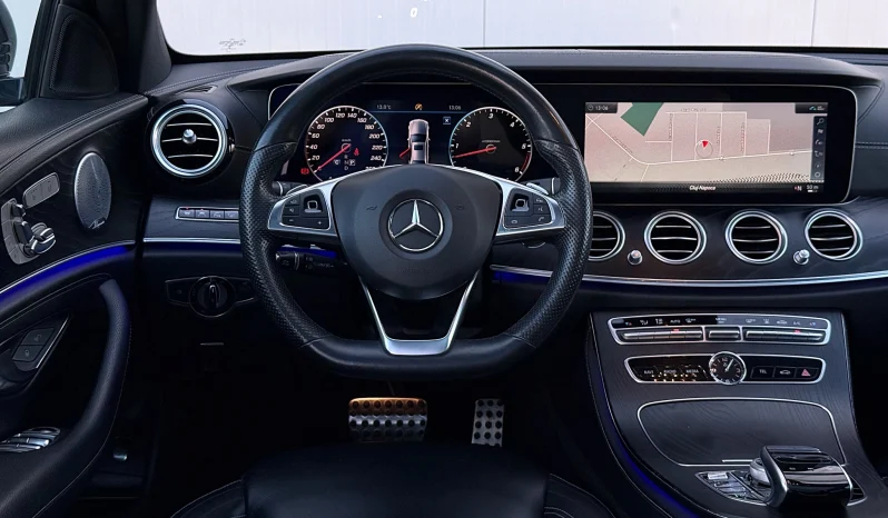 
								Mercedes-Benz E 350 D 4MATIC 9G-TRONIC AMG Line full									